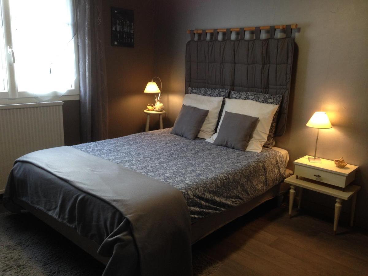 Chambre D'Hotes Hola Laval  Exterior photo